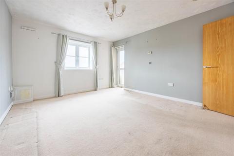 2 bedroom apartment for sale, COLLIER WAY, Southend-On-Sea