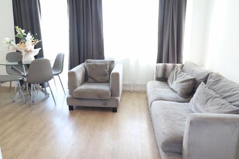 73d Arundel Road, Luton, LU4 8FZ