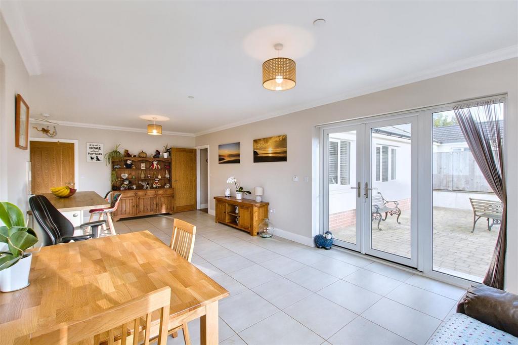 Sun room/dining room/kitchen