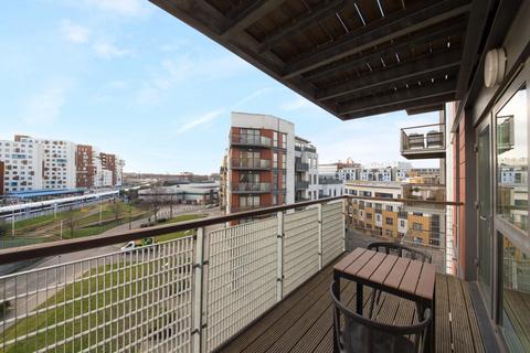 2 bedroom apartment to rent, Rubicon, Tarves Way, Greenwich SE10