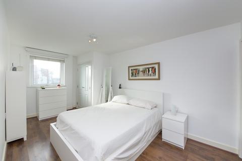 2 bedroom apartment to rent, Rubicon, Tarves Way, Greenwich SE10