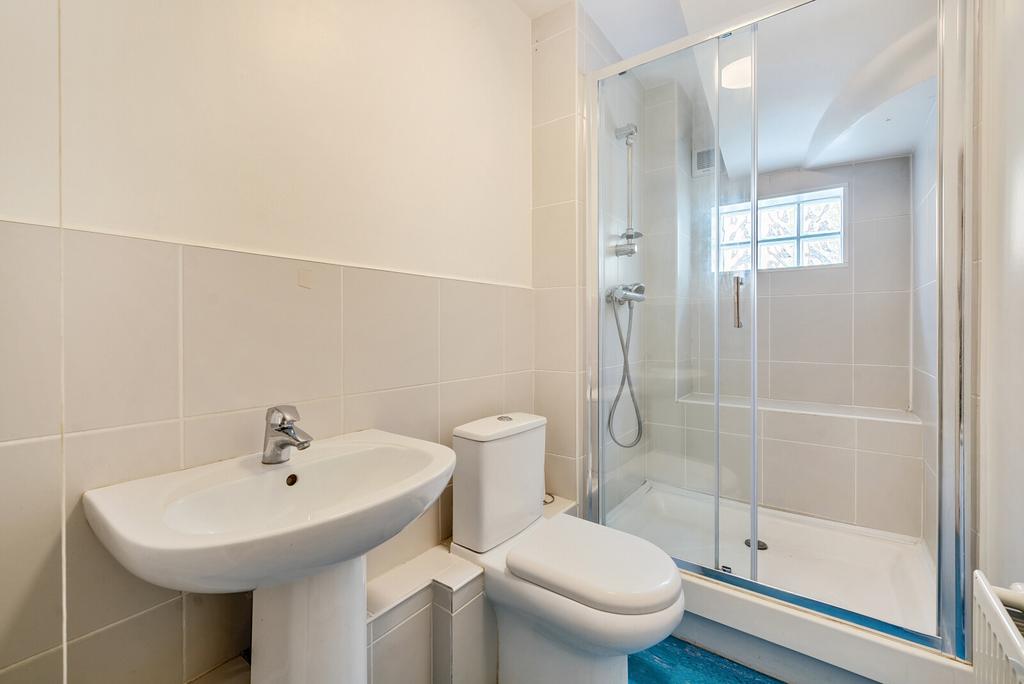 Annexe Shower Room