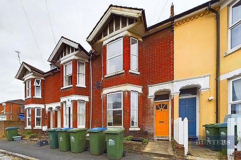 3 bedroom terraced house to rent, Castle Street, Southampton