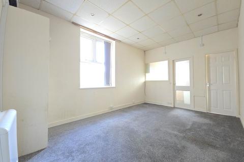 Studio to rent, Clevedon Road, Blackpool