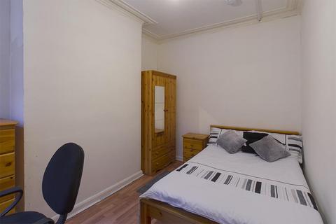 5 bedroom private hall to rent, Thackeray Road, Southampton