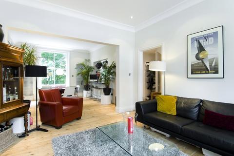 3 bedroom apartment for sale, Bisham Gardens, Highgate Village