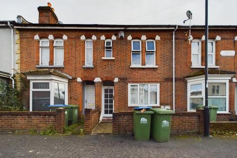 5 bedroom terraced house to rent, Milton Road, Southampton