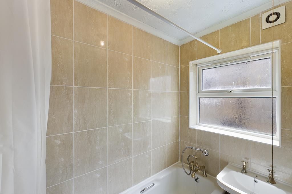 CAM00627 P1-PR0173-STILL09.jpg