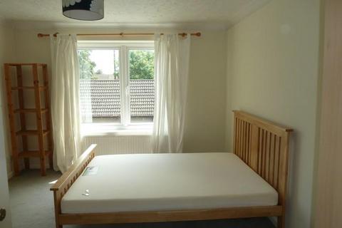 4 bedroom end of terrace house to rent, Berkeley Close, Southampton