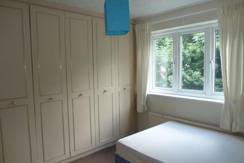 4 bedroom end of terrace house to rent, Berkeley Close, Southampton