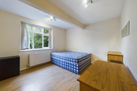 4 bedroom house to rent, Hill Lane, Southampton