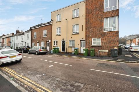 4 bedroom townhouse to rent, Dover Street, Southampton