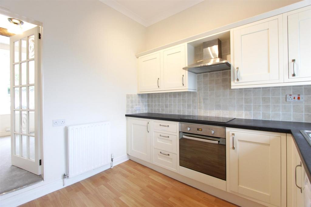 3. Kitchen.JPG