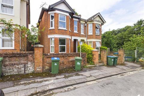 4 bedroom semi-detached house to rent, Sandhurst Road, Southampton