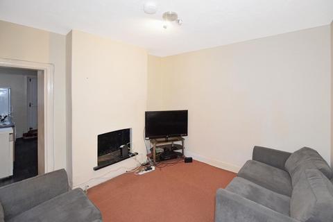 4 bedroom private hall to rent, Newcombe Road, Southampton