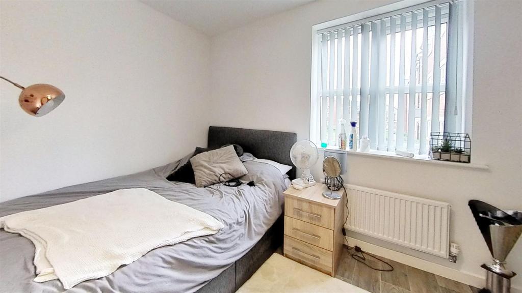 2-Bowthorpe-Court-Be