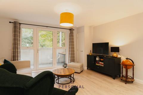 2 bedroom apartment to rent, Ewell By Pass, Epsom