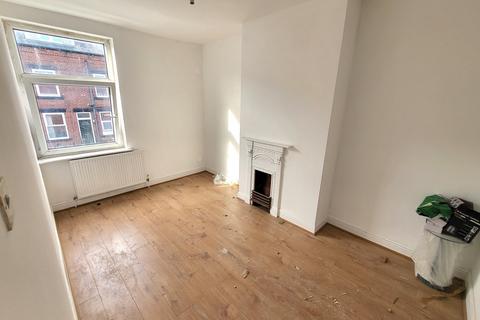 1 bedroom terraced house for sale, Shafton View, Leeds LS11