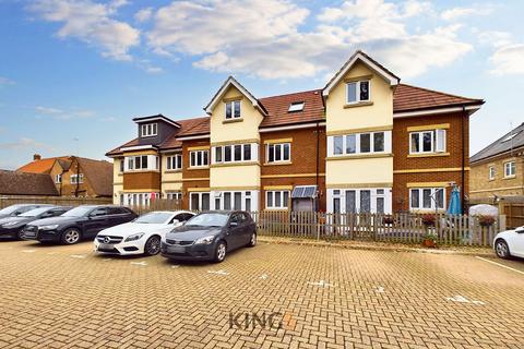 2 bedroom flat for sale, Roe Green Lane, Highfield House Roe Green Lane, AL10