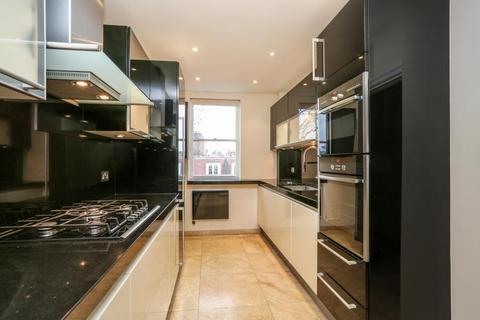 3 bedroom flat to rent, Duchess of Bedford House, Kensington, W8