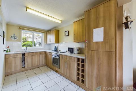 7 Benson Gardens, Truro, TR1 1DR
