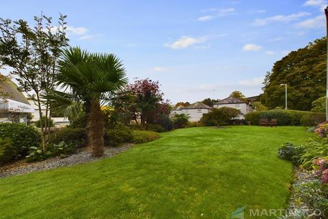 7 Benson Gardens, Truro, TR1 1DR