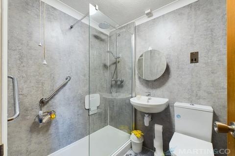 7 Benson Gardens, Truro, TR1 1DR