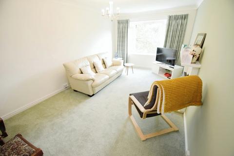 3 bedroom apartment for sale, Hoyle Court Drive, Bradford BD17