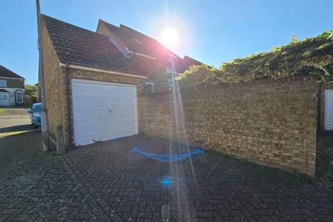 1 bedroom end of terrace house for sale, Miller Court, Sheerness ME12