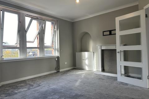 3 bedroom flat to rent, Great Western Rd, Anniesland G13