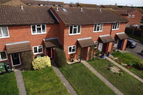 2 bedroom terraced house to rent, Overton Drive, Oxfordshire OX9