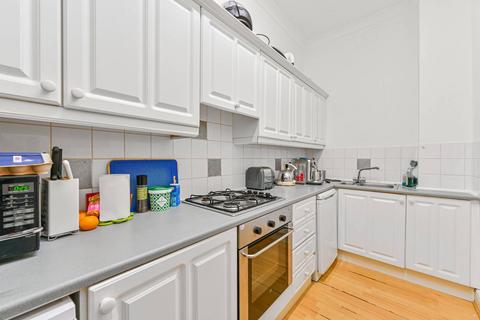 2 bedroom house for sale, Grosvenor Park, Camberwell, London, SE5