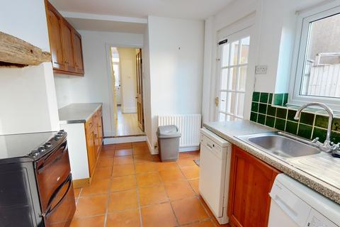 3 bedroom terraced house to rent, Langdon Road, Cheltenham