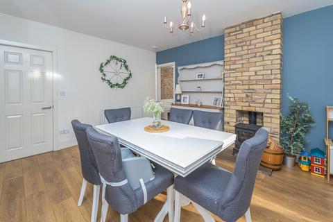 16 Central Avenue, Amble, Morpeth, NE65 0NQ