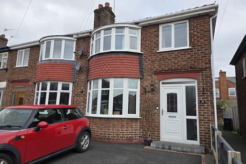 3 bedroom end of terrace house for sale, Manor Drive, Northwich