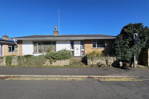 4 bedroom detached bungalow for sale, Halse Road, Brackley