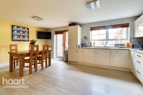 4 bedroom detached house for sale, Bullfinch Close, Loughborough