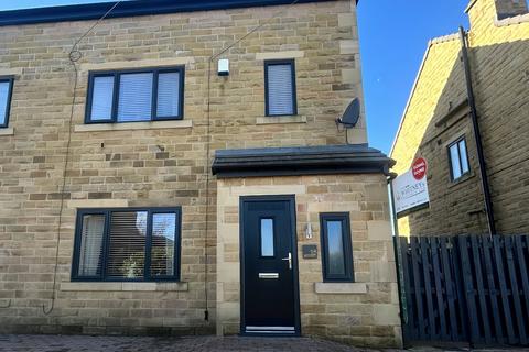 18 Broomfield, Clayton, Bradford, BD14 6PJ