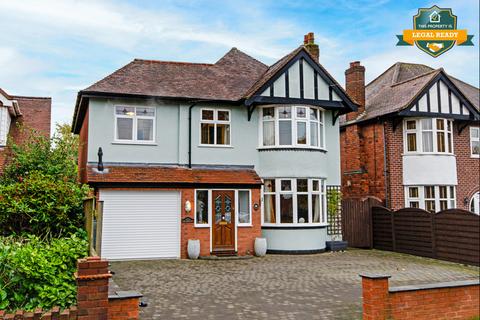 4 bedroom detached house for sale, Gillway Lane, Tamworth B79