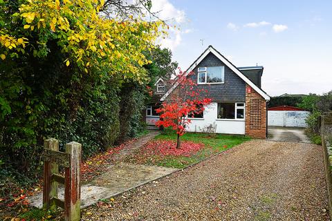 4 bedroom detached house for sale, The Oaks, Blackwater GU17