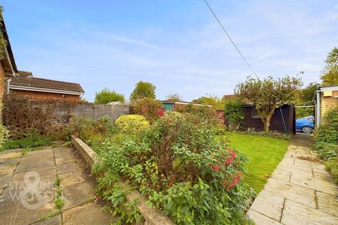 2 bedroom detached bungalow for sale, Waterloo Avenue, Roydon, Diss