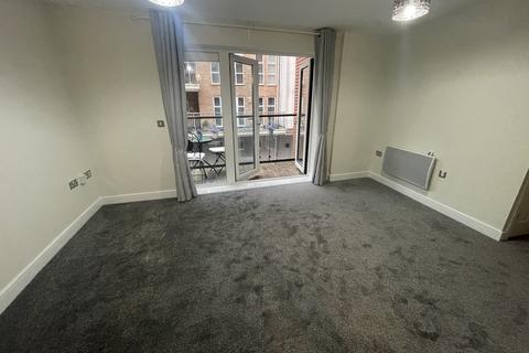 1 bedroom apartment to rent, Lower Canal Walk, Southampton