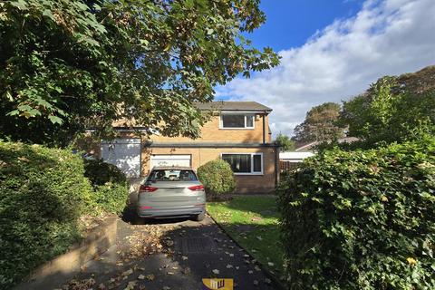 4 bedroom semi-detached house for sale, Grosvenor Road, Manchester M27