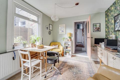 2 bedroom apartment for sale, Etherley Road, London N15