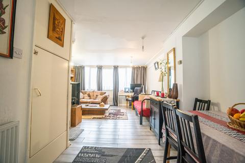 undefined, Norman Crescent