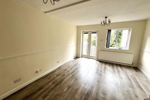 2 bedroom terraced house to rent, Shepherd Close, Hertfordshire SG8