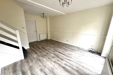 2 bedroom terraced house to rent, Shepherd Close, Hertfordshire SG8