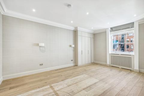 2 bedroom flat to rent, Portland Place, London