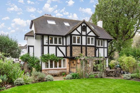 5 bedroom detached house to rent, Hertford Avenue, East Sheen, London