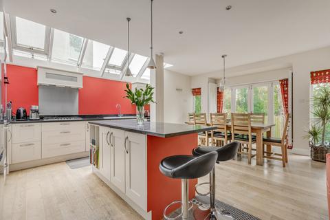 undefined, Hertford Avenue, East Sheen, London